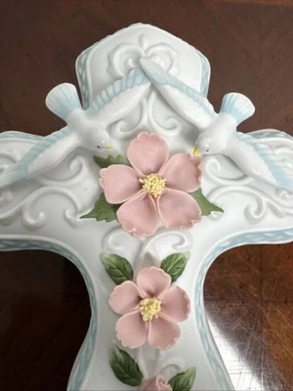 Avon Porcelain Cross Keepsake Trinket Jewelry Box 2002 New